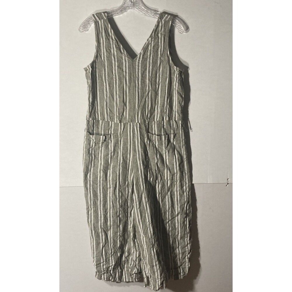 BEACHLUNCHLOUNGE gray white striped v-neck sleeveless wide leg cropped jumper M